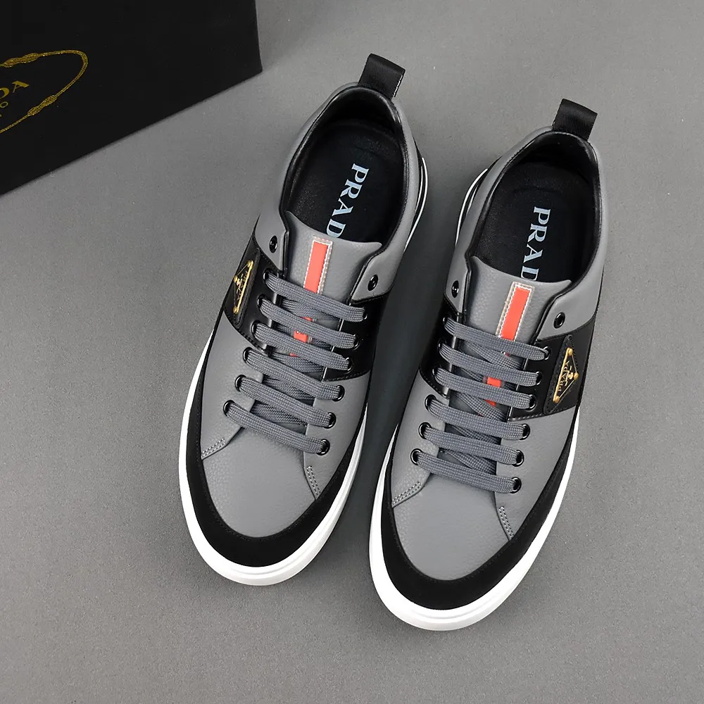 PP400🌻🌻🌻【Prada·PRADA】set off the audience! An international brand that is constantly innovating. This men's casual shoe is the original version. It is made of cowhide leather at a ratio of one to one at the store. It has leather feet and rubber non-slip outsole. It is breathable and comfortable. Quality speaks for itself. 👄38-44